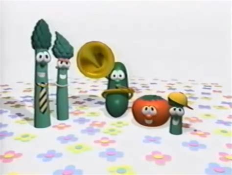 (VeggieTales, VeggieTales, VeggieTales, VeggieTales) If you like to talk to tomatoes If a squash can make you smile If you like to waltz with potatoes Up and down the produce isle Have we got a show for you Broccoli, celery, gotta be VeggieTales Lima beans, collard greens, peachy keen VeggieTales If you like to talk to tomatoes If a squash can. . Veggie tales theme song lyrics